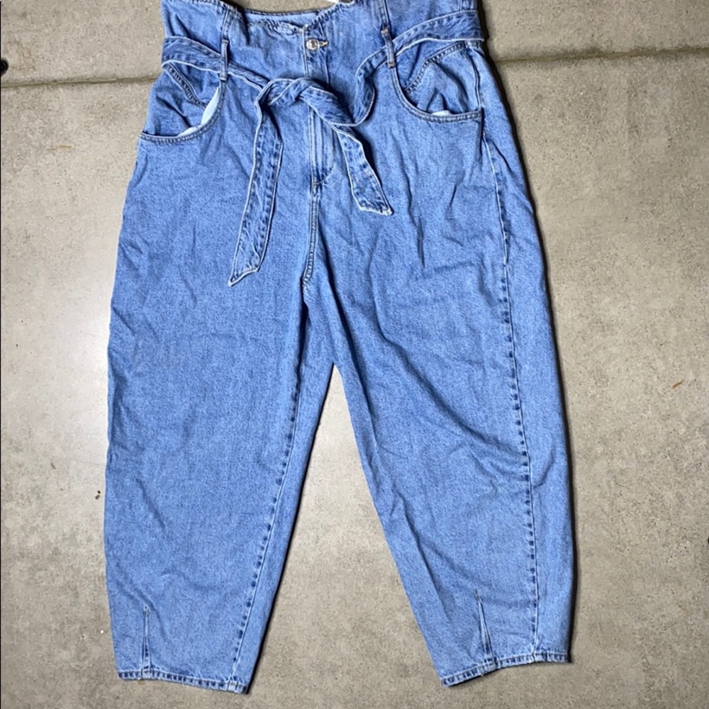 Zara | oversized high waisted jeans